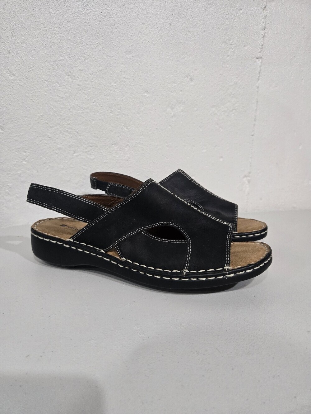 Naturalizer Collin Black Slingback Sandals